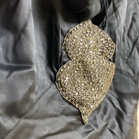 Nicole Miller Collection 💯 Silk Gorgeous Crystal Beading Top NeverUsed - Picture 4 of 16